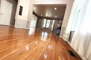 35 Springdale Dr, Gloucester City, NJ 08030 - Photo 9