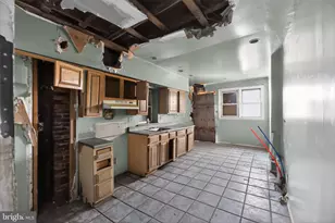 136 N 25th St, Camden, NJ 08105 - Photo 9