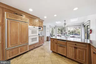 1 Windsor Dr, Voorhees, NJ 08043 - Photo 21