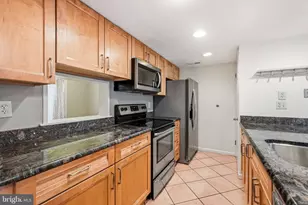 23 Appley Ct, Cherry Hill, NJ 08002 - Photo 11