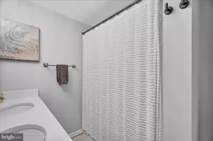 4 Pin Oak Dr, Waterford Township, NJ 08004 - Photo 19