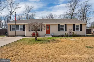 4 Pin Oak Dr, Waterford Township, NJ 08004 - Photo 1