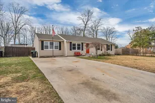 4 Pin Oak Dr, Waterford Township, NJ 08004 - Photo 3