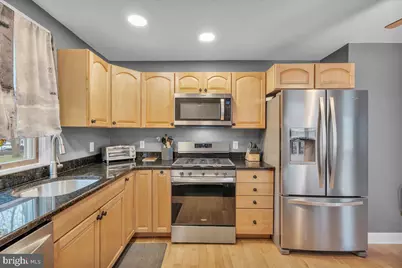 20 W Laurel Road, Stratford, NJ 08084 - Photo 11