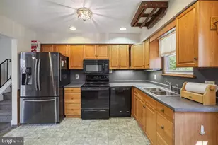 24 Mary Ellen Ln, Sicklerville, NJ 08081 - Photo 11