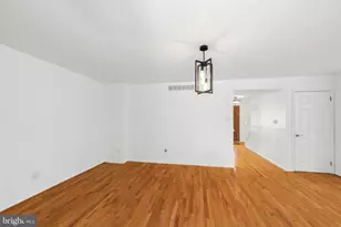 37 Chatham Dr, Voorhees, NJ 08043 - Photo 15