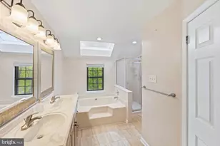 37 Chatham Dr, Voorhees, NJ 08043 - Photo 27