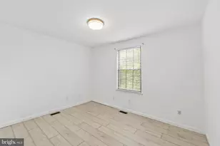37 Chatham Dr, Voorhees, NJ 08043 - Photo 33