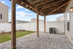 124 Village Green Ln, Sicklerville, NJ 08081 - Photo 27