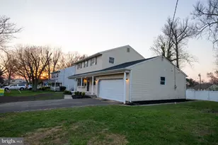 321 Iris Rd, Cherry Hill, NJ 08003 - Photo 45