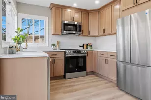 35 Eastmont Ln, Sicklerville, NJ 08081 - Photo 5