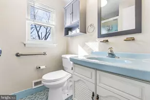 138 Knollwood Dr, Cherry Hill, NJ 08002 - Photo 31