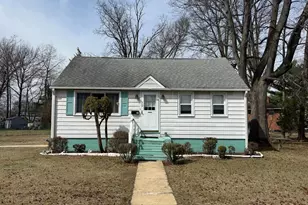 714 Kenilworth Ave, Cherry Hill, NJ 08002 - Photo 1