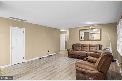 1225 Poplar Avenue, Voorhees, NJ 08043 - Photo 13