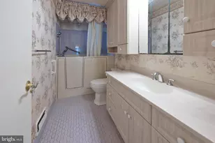 19 Orchid Ln, Cherry Hill, NJ 08002 - Photo 15