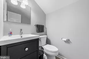 60 Pine Valley Rd, Cherry Hill, NJ 08034 - Photo 17