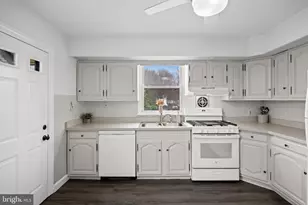 1302 W High St, Haddon Heights, NJ 08035 - Photo 9