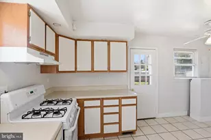 444 Colonial Rd, Bellmawr, NJ 08031 - Photo 15