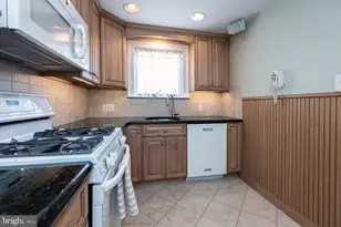 4 W Summerfield Ave, Collingswood, NJ 08108 - Photo 15