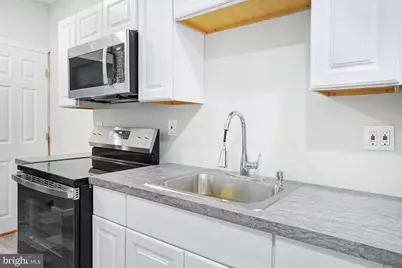 565 Line Street, Camden, NJ 08103 - Photo 11