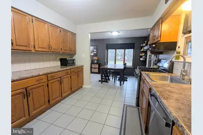 257 Crestview Avenue, Gloucester Township, NJ 08012 - Photo 7