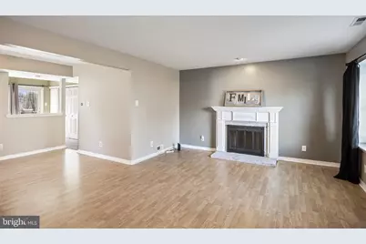 19 Woodvale Drive, Waterford Township, NJ 08004 - Photo 5