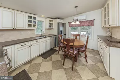 416 Raritan Avenue, Waterford Township, NJ 08004 - Photo 3