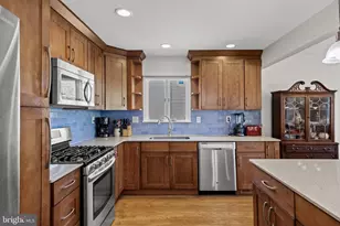 330 Cranford Rd, Cherry Hill, NJ 08003 - Photo 11