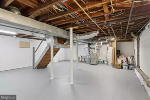 16 Park Dr, Bellmawr, NJ 08031 - Photo 29