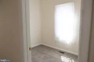 61 Chestnut Ln, Pine Hill, NJ 08021 - Photo 9