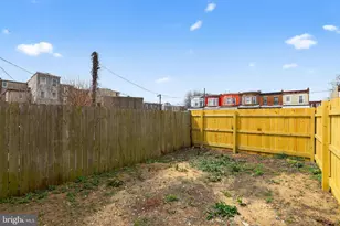 821 N 2nd St, Camden, NJ 08102 - Photo 25