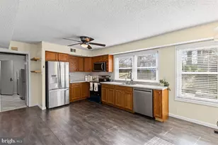 23 Pinewood Ln, Sicklerville, NJ 08081 - Photo 11