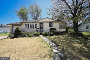 138 Cardinal Dr, Bellmawr, NJ 08031 - Photo 1