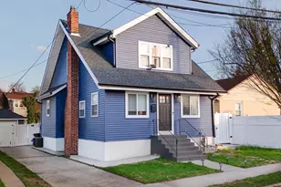 104 Pacific Ave, Collingswood, NJ 08108 - Photo 1