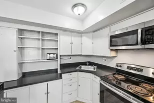 1408 Berwyck Ct, Sicklerville, NJ 08081 - Photo 13