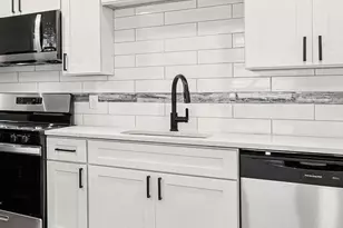 512 Essex, Gloucester City, NJ 08030 - Photo 1