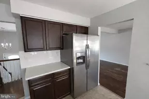 1946 Birchwood Park Dr N, Cherry Hill, NJ 08003 - Photo 9