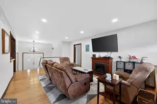 13 Pebble Ln, Cherry Hill, NJ 08002 - Photo 7