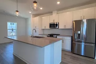 38 Basswood St, Berlin, NJ 08009 - Photo 3