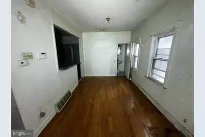 300 Linden Avenue, Oaklyn, NJ 08107 - Photo 5