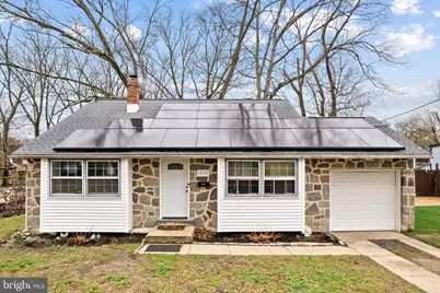 208 Sussex Drive, Lindenwold, NJ 08021 - Photo 1