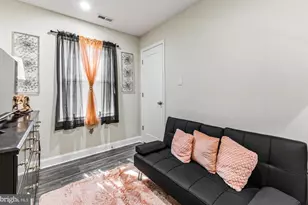 7 Lyons Ct, Sicklerville, NJ 08081 - Photo 11