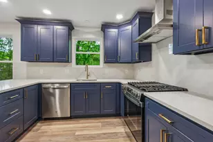 38 Woodstone Dr, Voorhees, NJ 08043 - Photo 3