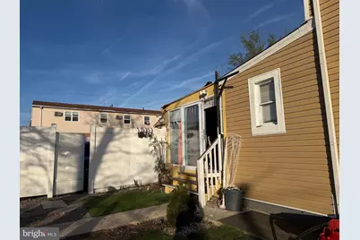 1070 N 31st Street, Camden, NJ 08105 - Photo 5