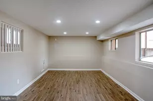 914 Aston Martin Dr, Lindenwold, NJ 08021 - Photo 17