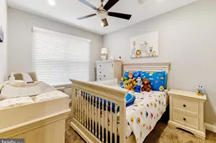 25 Augusta Ln, Gloucester Township, NJ 08012 - Photo 17