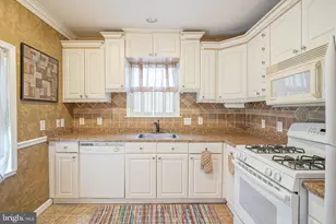 11 E Haines Ave, Barrington, NJ 08007 - Photo 7