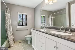 8 Dunham Ct, Berlin, NJ 08009 - Photo 35