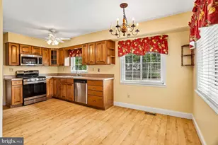 8 Dunham Ct, Berlin, NJ 08009 - Photo 7