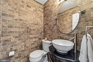 11 N Woodleigh Dr, Cherry Hill, NJ 08003 - Photo 19